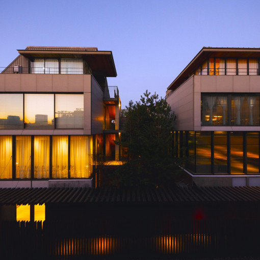 IWAI OMOTESANDO(イワイ オモテサンドウ)