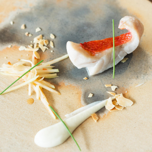 IWAI OMOTESANDO(イワイ オモテサンドウ)