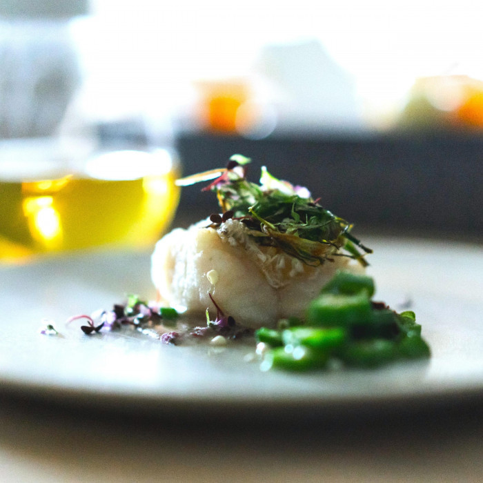 産地にこだわり、旬のものを使用した質の高い素材を使用した 魚料理