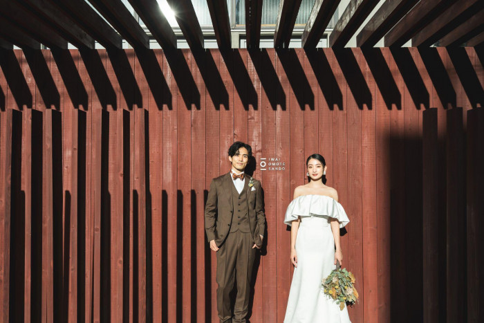 表参道駅より徒歩圏内。1本入った通りにIWAI OMOTESANDOは佇んでいます