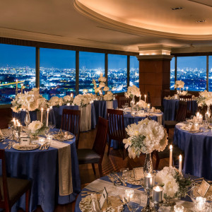 【26階ホテル最上階】大阪一望できる絶景ロケーション★ロマンチックな夜景をバックに行うナイトウエディングも魅力的！|ホテル アゴーラ リージェンシー 大阪堺の写真(55055808)