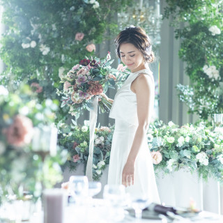 流行のデザインから王道スタイルまで、幅広いドレスからお好みにあわせてご提案いたします