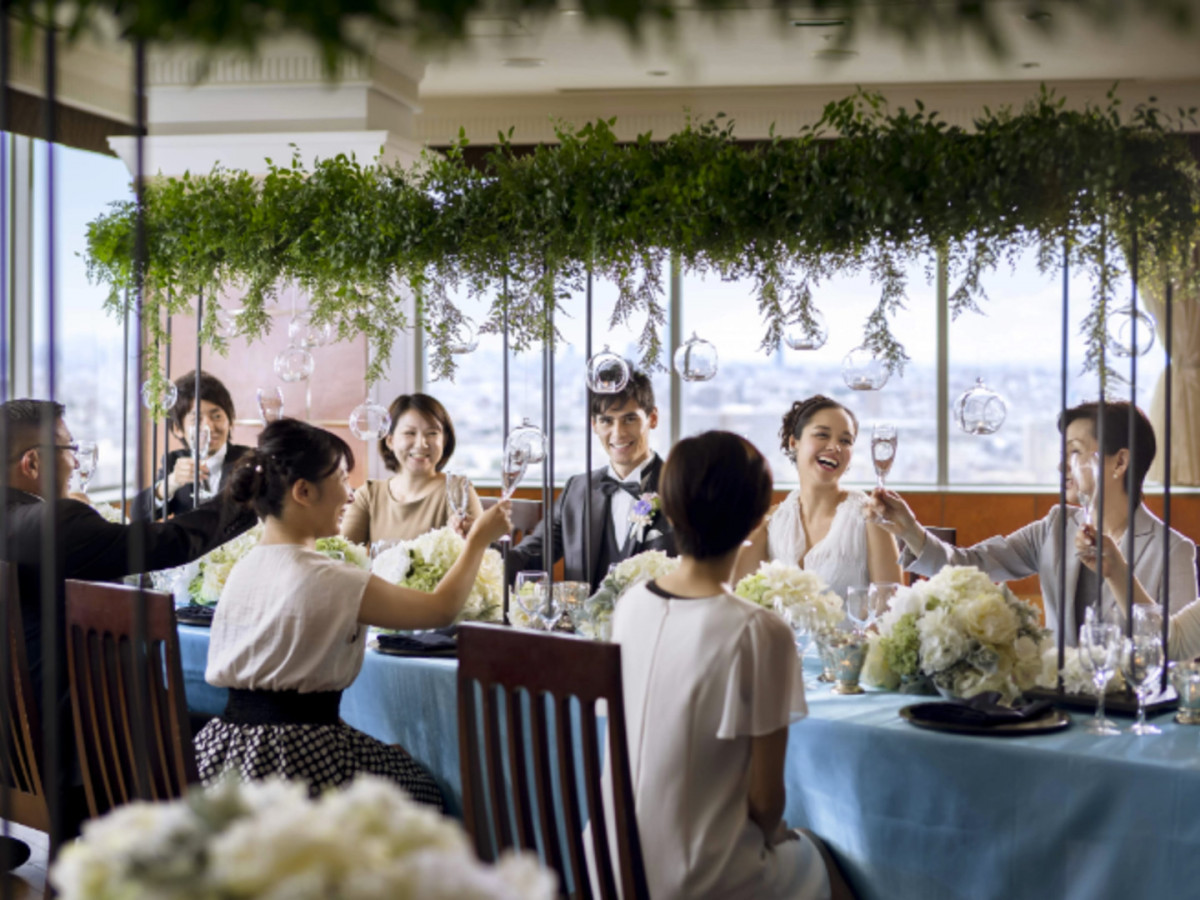 結婚式のあとも
家族の思い出の地となり
地元で愛されるホテルへ