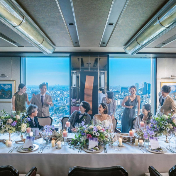 【PRIVATE DINING】ホテル高層階から富士山を一望。アート作品が飾られたギャラリー空間