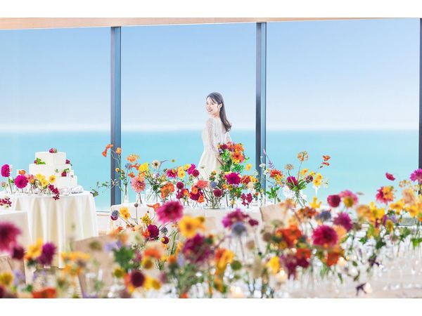 フェニックス・シーガイア・オーシャン・タワーの少人数での結婚式におすすめ「クリスタル」「マーブル」の写真(14枚目)