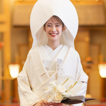 両家の絆を結ぶ厳かな神前式