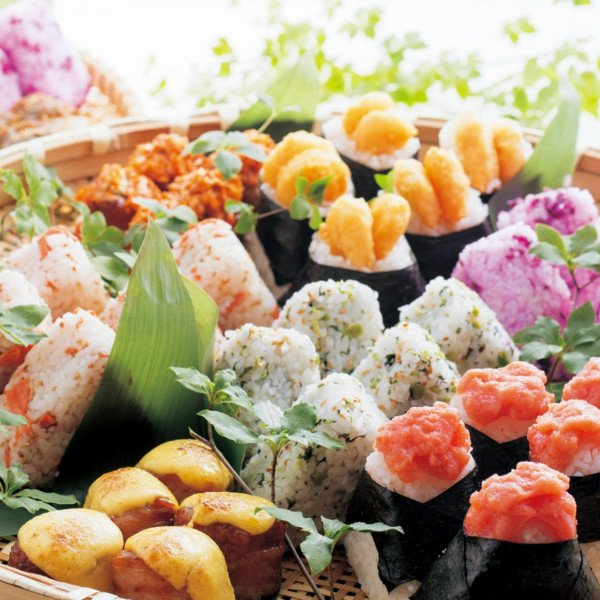 「おにぎりビュッフェ」が人気！