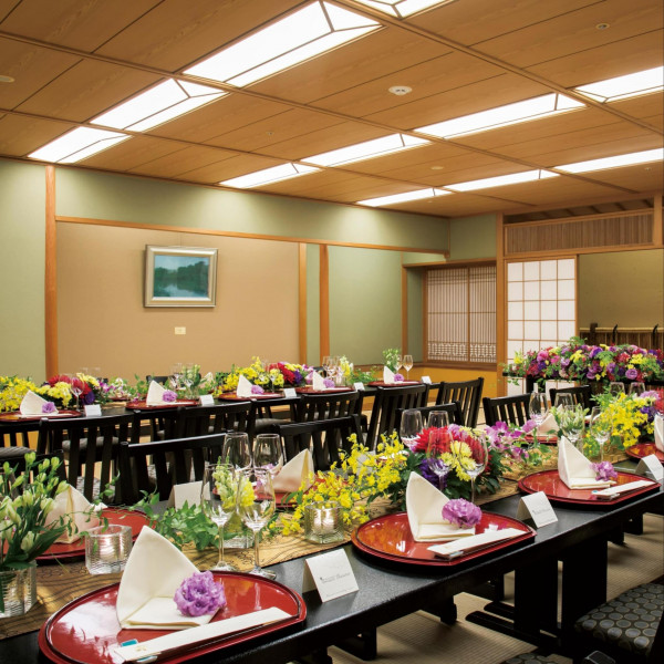 数寄屋造りの落ち着いた空間 料亭「四季乃」でご両家水入らずの時間をお楽しみください