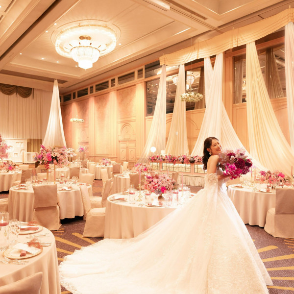 優雅な王道ホテルウエディングがお得に叶う、2026年3月までの限定プラン！