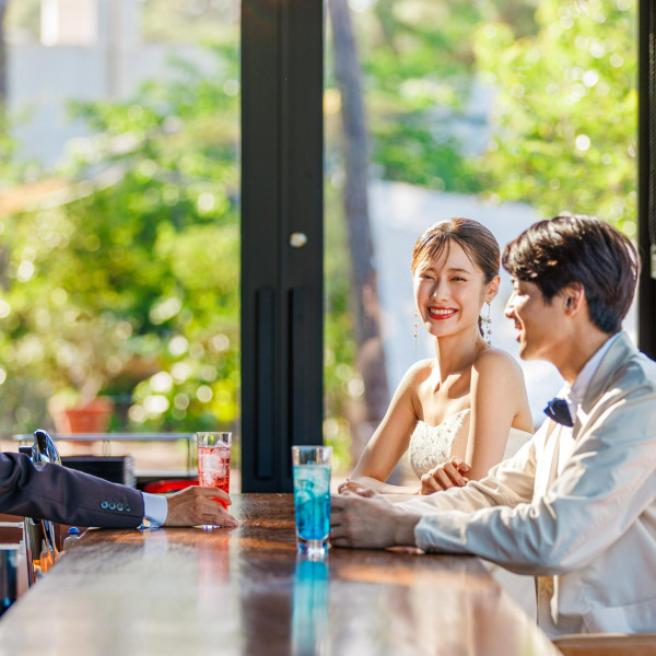 ご披露宴の後、移動の必要がないホテル館内での二次会も人気です◎