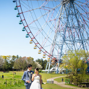 葛西臨海公園のシンボル「大観覧車」と一緒|葛西臨海公園ウエディング Denim-デニム-の写真(4866660)