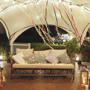 グランピング気分を盛り上げるテントブース|葛西臨海公園ウエディング Denim-デニム-の写真(5962270)