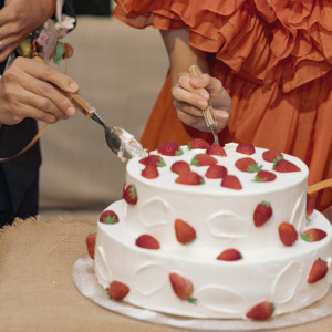 苺のウエディングケーキ|葛西臨海公園ウエディング Denim-デニム-の写真(55542267)