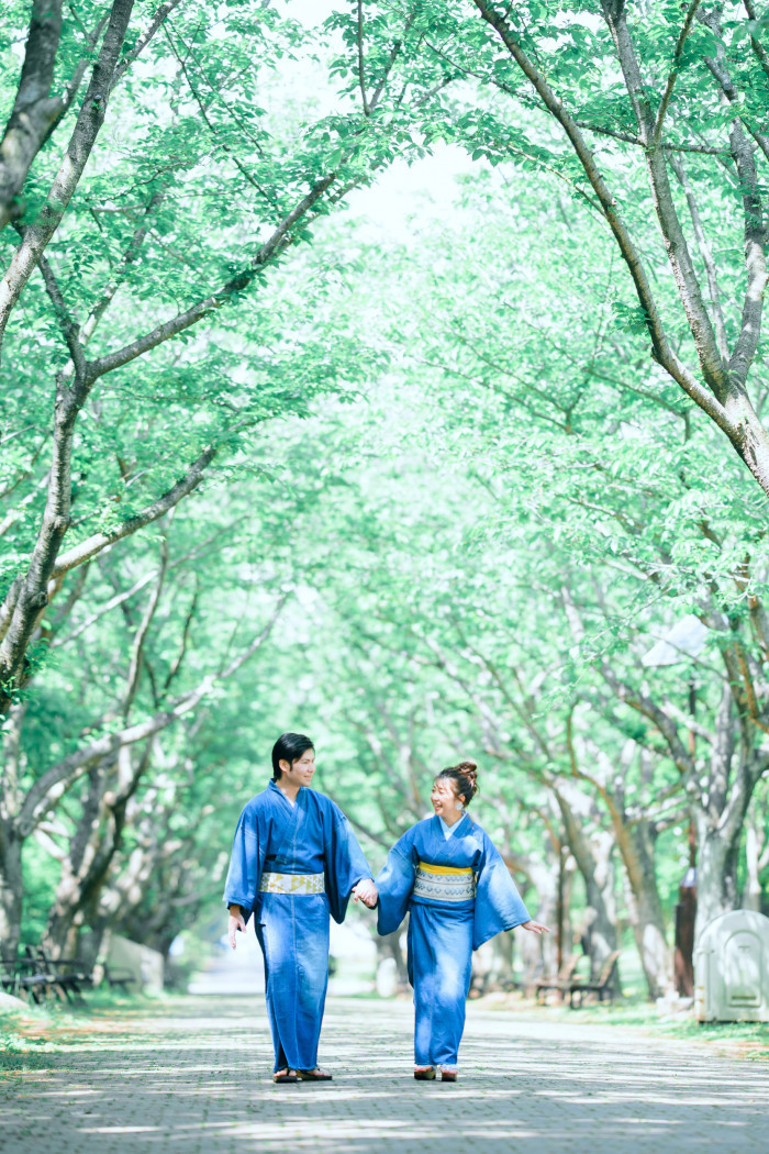 緑をバックに清涼感たっぷりなお写真も