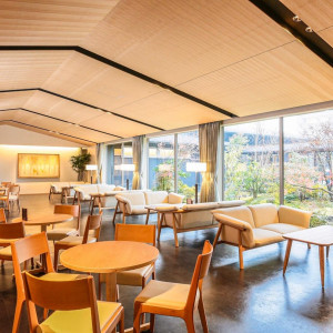 開放感あるラウンジはウエルカムパーティーでおもてなし♪