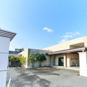 ゲートの向こうはすべて、ふたりと大切なゲストだけでの貸切となる一軒家レストラン|センティール・ラ・セゾン 岐阜の写真(6032108)