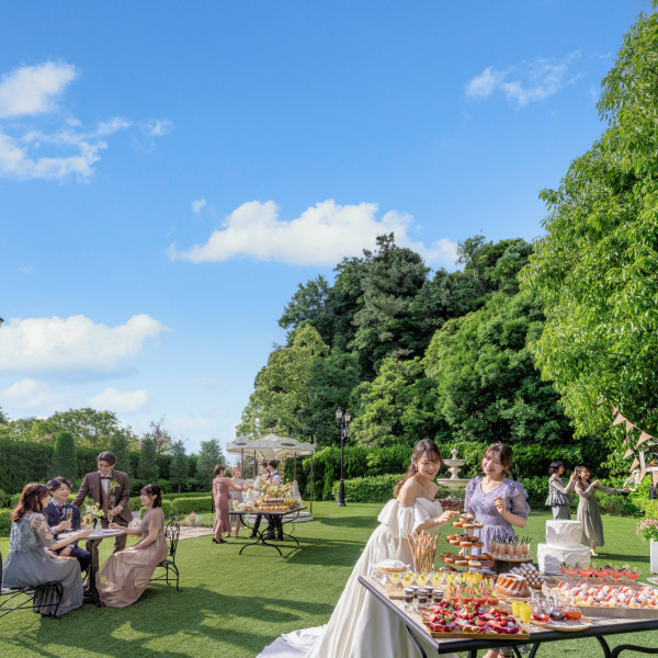 県内でも類を見ないプライベートガーデン併設型結婚式。