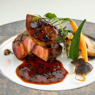 【週末限定◆BIG特典】黒毛和牛3万試食×ドレス見学×130万特典