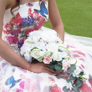 ドレスに合うブーケ選びも、結婚式準備の楽しみの一つです♪|ゲストハウス気仙沼アーバンの写真(9020609)