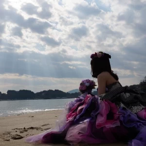砂浜での一枚。天気も良く、幻想的な雰囲気を演出します。|ゲストハウス気仙沼アーバンの写真(9020469)