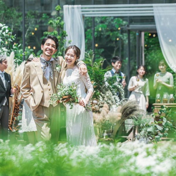 【公式限定】衣装10万円＆引出物12万円＆挙式料10万円など最大63万円OFF