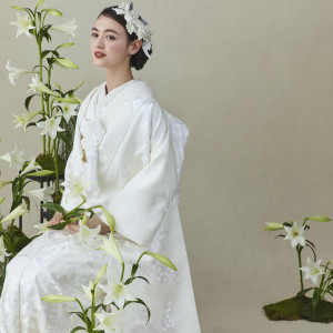 京都創業100年のTAKAMI BRIDALこだわりの衣裳を