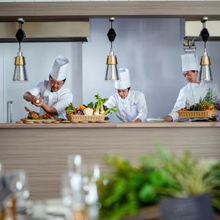 祝宴を彩る美しい料理がおもてなしの主役