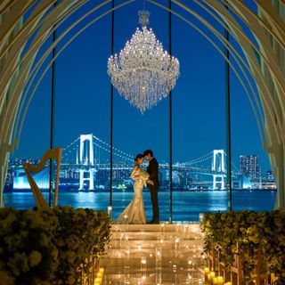 【連休BIG*180万特典】憧れドレス♪海と空の絶景チャペル×豪華試食