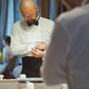 普段は身に付けないものを身に着けることで、背筋が伸びる瞬間|HOTEL AO KAMAKURA（ホテル 青 鎌倉）の写真(48553647)