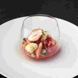 春らしい華やかなデザートで幸せの余韻をつつみます|HOTEL AO KAMAKURA（ホテル 青 鎌倉）の写真(54980785)