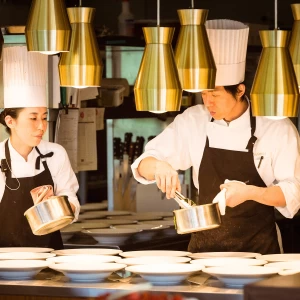 ホテルならではのサービスとホスピタリティで、ふたりに代わってゲストをおもてなし|HOTEL CULTIA 太宰府(ホテルカルティアダザイフ)の写真(13750513)