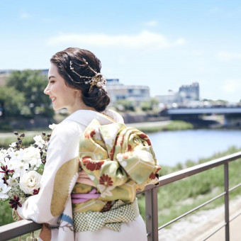 鴨川の美景を活かした前撮り撮影も