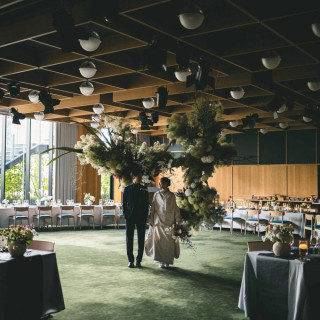 メインオブジェの前で行う和装人前式。