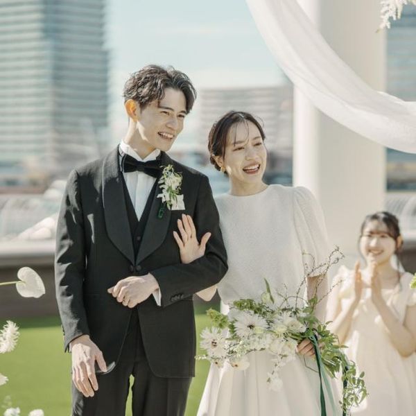 平日の結婚式をお考えのおふたりに