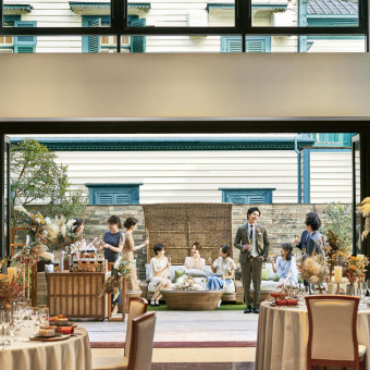 披露宴会場に隣接するプライベートガーデンでくつろげる空間を♪