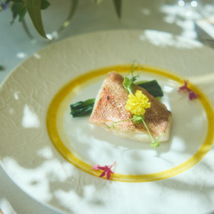 記憶に刻まれる料理が、 記憶に刻まれる結婚式を作る