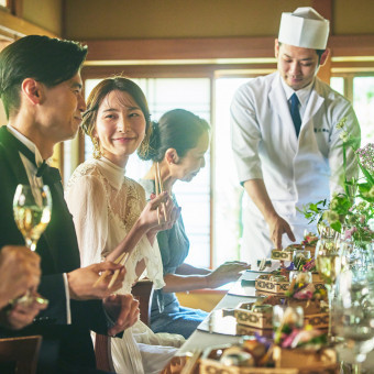 神前式後のお披露目の食事会もお承りしています