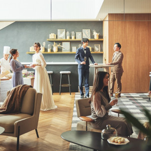 貸切だからお出迎えスタイルで二人もゲストと一緒に楽しめる|OITA MONOLITH（大分モノリス）の写真(55457019)