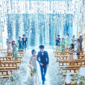 水のきらめきとやわらかな陽光が祝福する|OITA MONOLITH（大分モノリス）の写真(55455254)