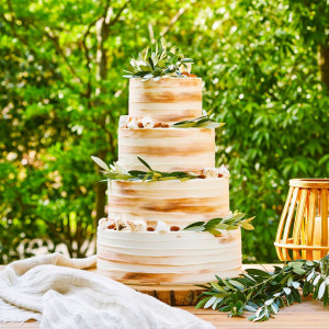 特別の日にふさわしい鮮やかなウエディングケーキ|OITA MONOLITH（大分モノリス）の写真(55456373)