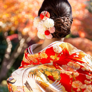 純和風から今どき洋風テイストまで、和の花嫁姿は経験豊かなヘアメイクアーティストにお任せください。確かな技術で花嫁様を最も美しい状態に。|～明治二年創業～　丹徳庭園ウエディングの写真(25387683)