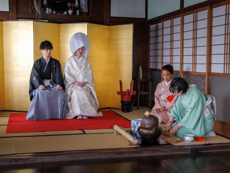 日本の伝統茶道と琴の優美な音色の融合 オリジナル茶婚式