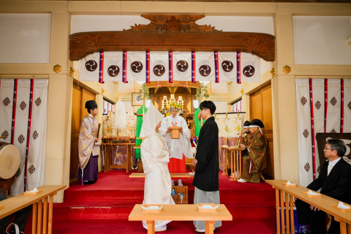 川越八幡宮で清らかに結ばれ、丹徳庭園で和やかに祝う――川越の風と緑が包む、ふたりの晴れの日