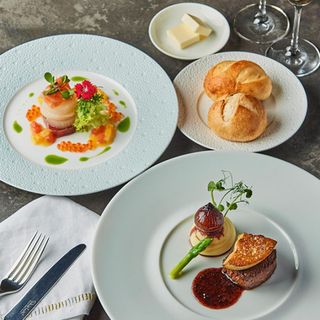 【4組限定】140万特典×婚礼料理ハーフコース試食付きフェア！