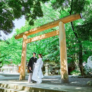 【空と緑に包まれる神前式】四季彩る半屋外社殿見学×試食