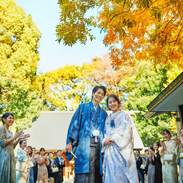 和装とも相性の良い乃木神社の紅葉は人気のフォトスポットに