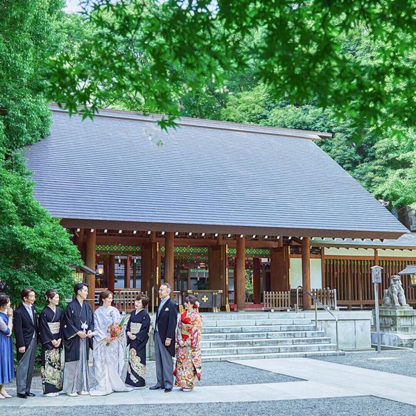 おふたりのこれからの新しいスタートをご家族や友人の方々とみんなでお祝い