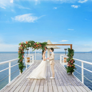 【エンジェル ピア ウエディング】石垣島随一のスポット「Fusaki Angel Pier 」で美しい海と空に愛を誓う|フサキビーチリゾート ホテル＆ヴィラズ（クチュールナオコ ウエディング）の写真(14091215)
