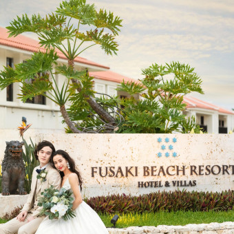 チャペルやビーチ、レストランもすべて徒歩圏内。当日も無理なくゆったりとお過ごしいただけます