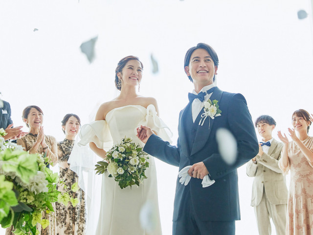 本格チャペルで質の高い結婚式が驚くほど「低価格」で叶うルクリアモーレ